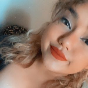 Meet your Posher, Desiree